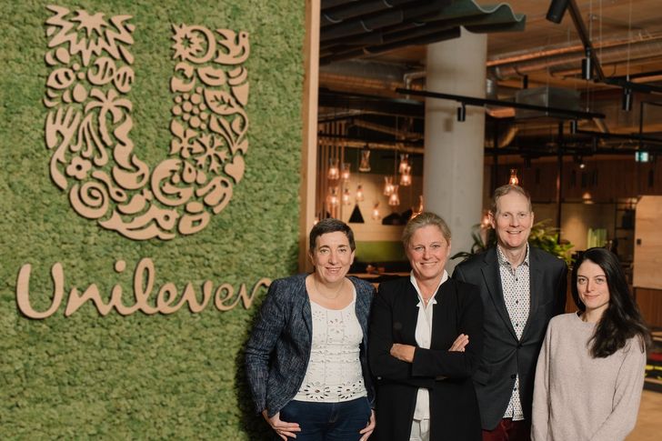 v. l. n. r. Laurence Besnard-Royes, Bianca Dyckhoff, Arne Kirchem und Verena Rombach, Bild: Unilever Deutschland GmbH Bild: Unilever Deutschland GmbH