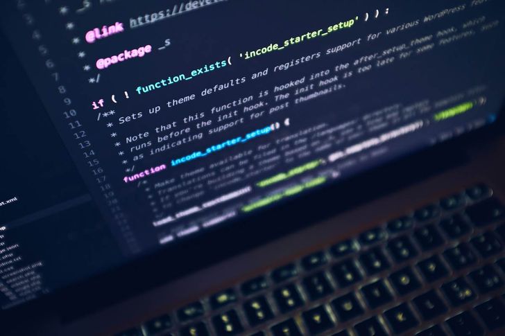 Bild: Luca Bravo; CC0 - unsplash.com - Random Code Bild: Luca Bravo; CC0 - unsplash.com - Random Code