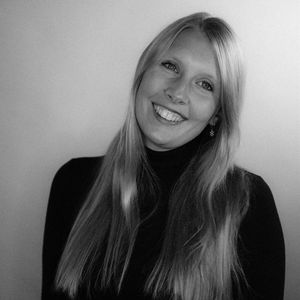 Bild Ava Decker