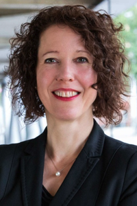 Juliane Paperlein