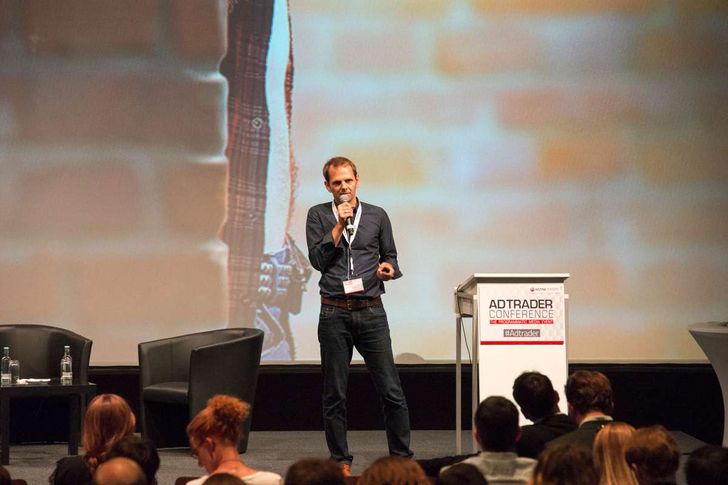 Joachim Schneidmadl, CEO von Virtual Minds bei seinem Impulsvortrag"The W@ll Closed is the new open", Foto: ADZINE EVENTS, ADTRADER 2017 Foto: ADZINE EVENTS, ADTRADER 2017