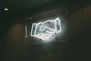 Bild: Charles Deluvio - Unsplash