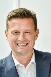 Stefan Uhl