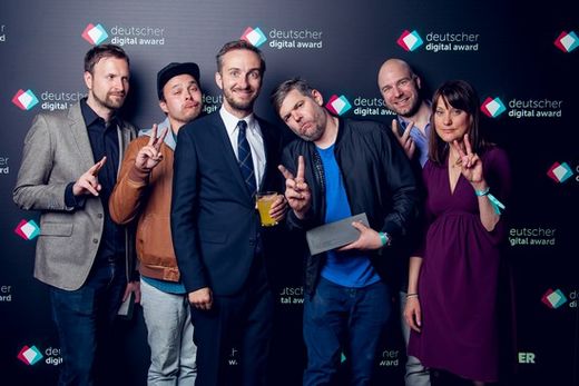 LA RED - die Gewinner des „Best of“ Deutscher Digital Award 2015: Kevin Breynck, Marco Sergio Gabriel, Jan Böhmermann, Matthias Maurer, Andreas Frost, Margit Schröde, Foto: BVDW Foto: BVDW