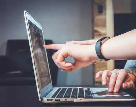 Bild: John FIp - Unsplash