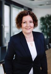 Ina Mayer, Pilot, Bild: Pilot Bild: Pilot