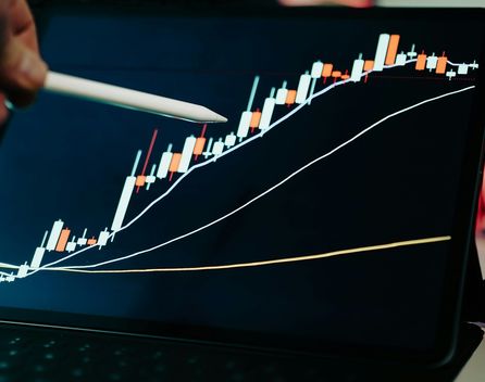 Bild: Jakub Żerdzicki - Unsplash