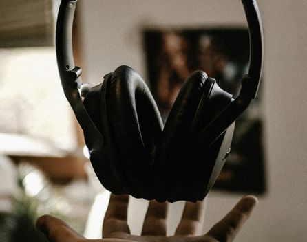 Bild: Matthias Oberholzer - Unsplash