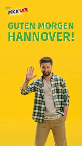 Magnus grüßt in den Straßen Hannovers, Bild: Bahlsen Bild: Bahlsen
