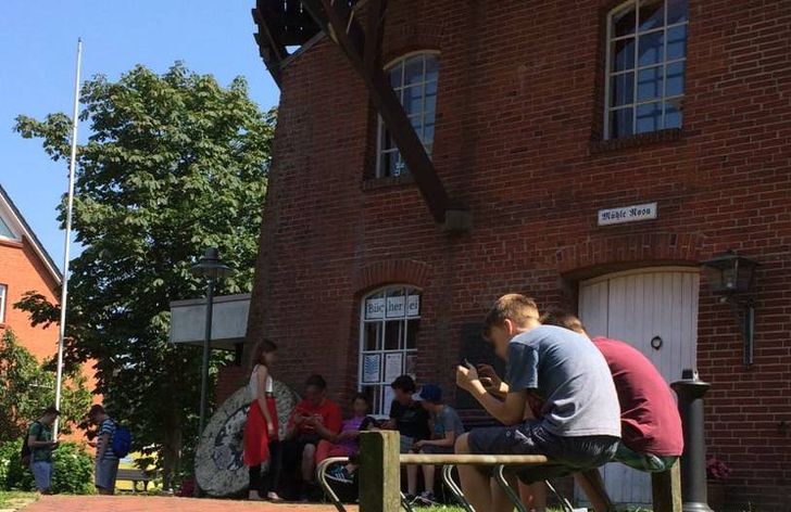 Pokémon Stop an einem Sonntag in einem kleinen beschaulichen Dorf in Schleswig-Holstein, Foto: ADZINE Foto: ADZINE