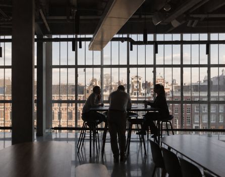 Bild: Rodeo Project Management Software – Unsplash | bearbeitet mit KI (ChatGPT), Bild: Rodeo Project Management Software – Unsplash | bearbeitet mit KI (ChatGPT)