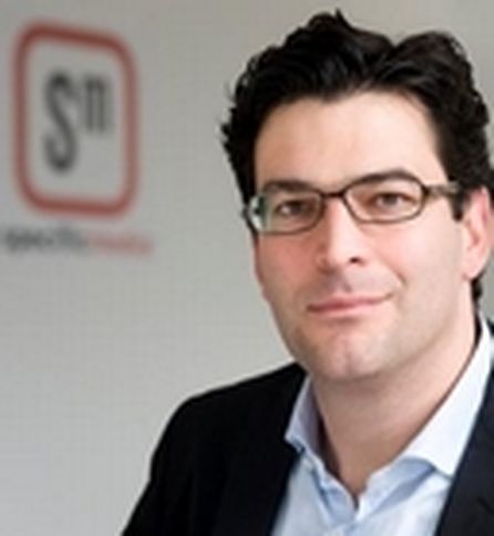 Dariusch Hosseini, Specific Media