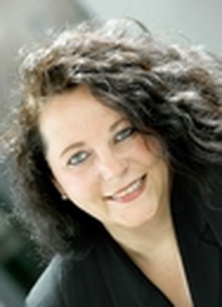 Nadja Elias, AGOF