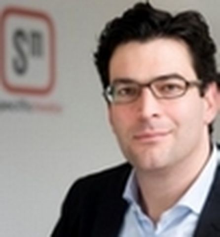 Dariusch Hosseini, Specific Media